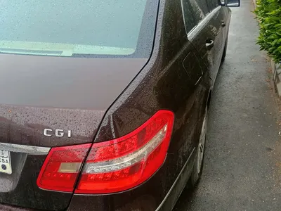 2011 مرسيدس - بنز إي 200