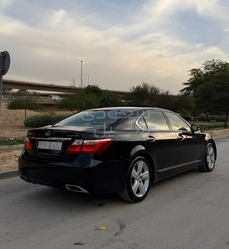 2010 لكزس إل إس 460 إل