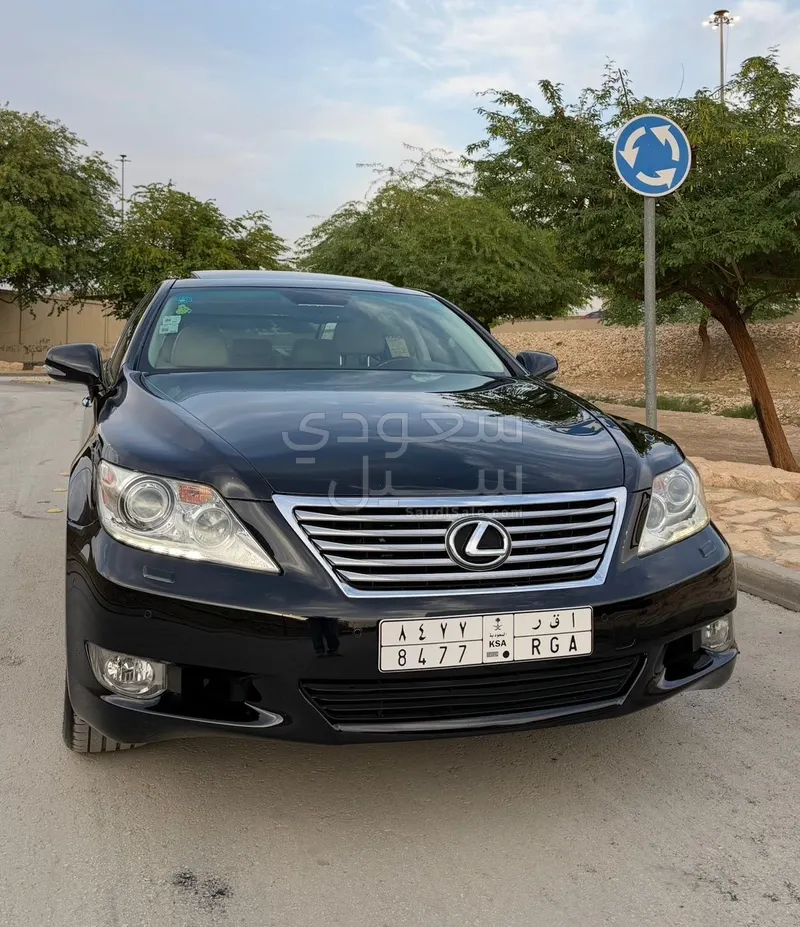 2010 لكزس إل إس 460 إل