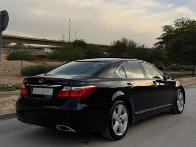 2010 لكزس إل إس 460 إل