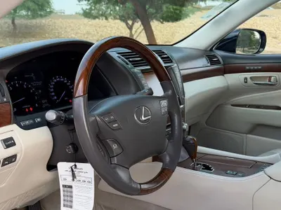 2010 لكزس إل إس 460 إل