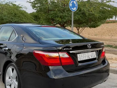 2010 لكزس إل إس 460 إل