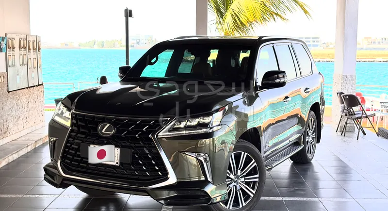 2021 لكزس إل إكس 570 اس