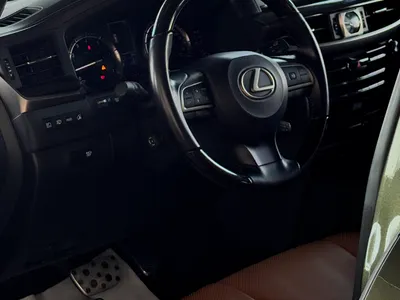 2021 لكزس إل إكس 570 اس