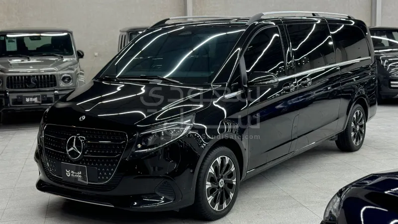 2025 Mercedes-Benz V 300