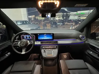 2025 Mercedes-Benz V 300