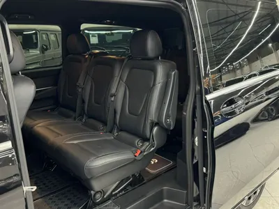 2025 Mercedes-Benz V 300