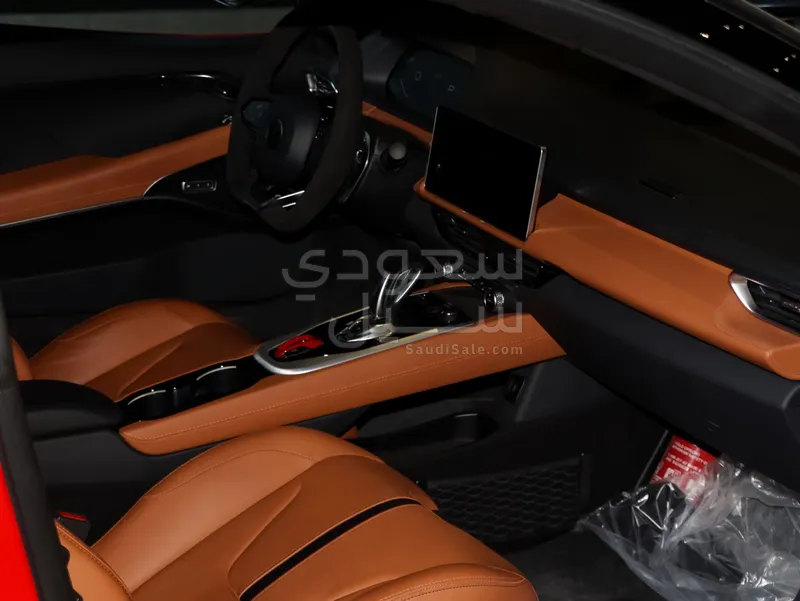 2025 لوتس اميرا فرست ادشن