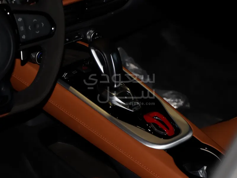 2025 لوتس اميرا فرست ادشن