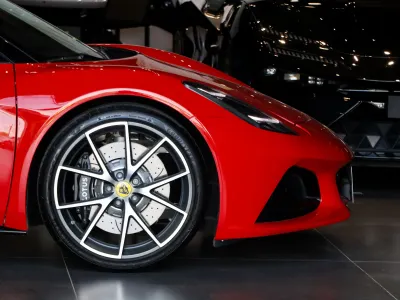 2025 لوتس اميرا فرست ادشن