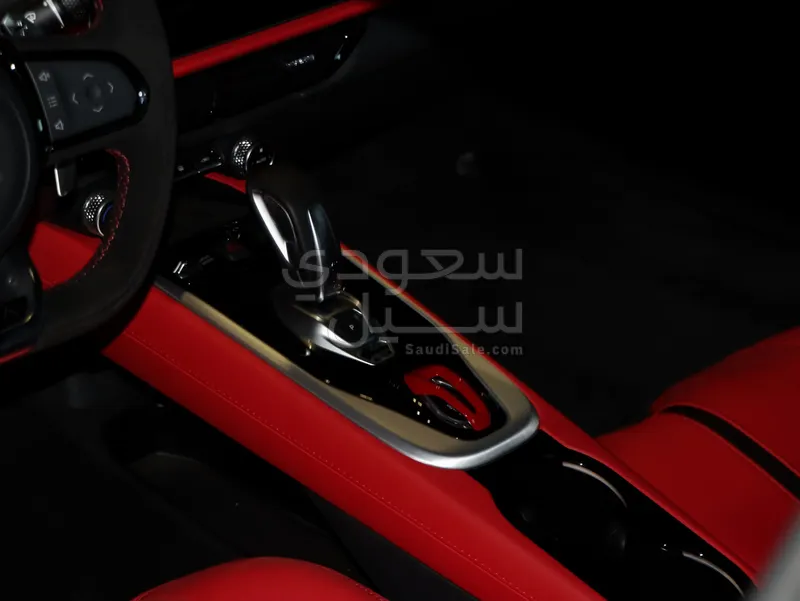 2025 لوتس اميرا تيربو اس اي