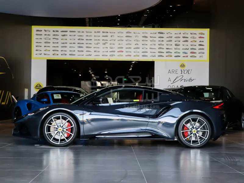 2025 لوتس اميرا فرست ادشن