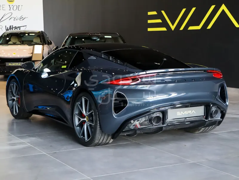 2025 لوتس اميرا فرست ادشن