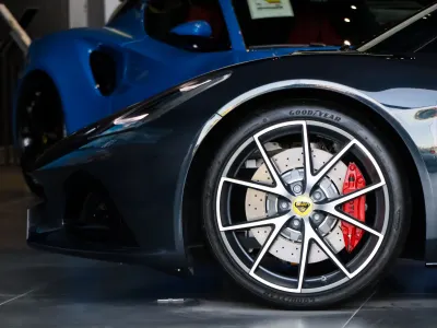 2025 لوتس اميرا فرست ادشن