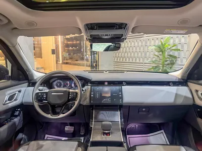 2025 Land Rover Range Rover Velar SE