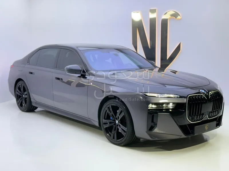 2024 BMW 7 Series 735Li
