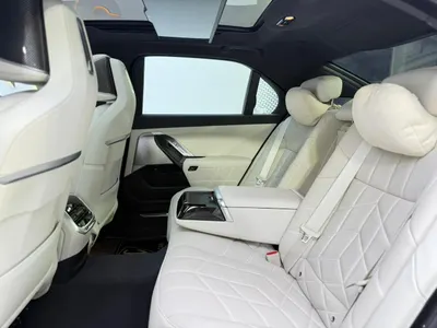 2024 BMW 7 Series 735Li