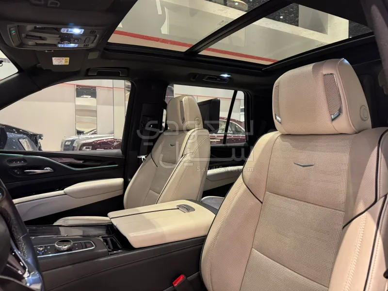 2022 Cadillac Escalade Sport