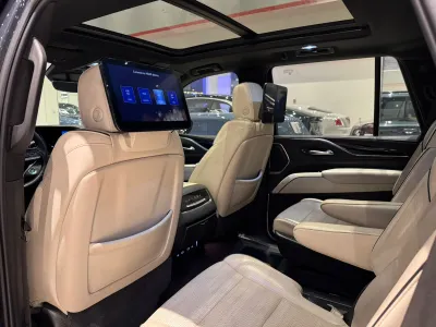 2022 Cadillac Escalade Sport