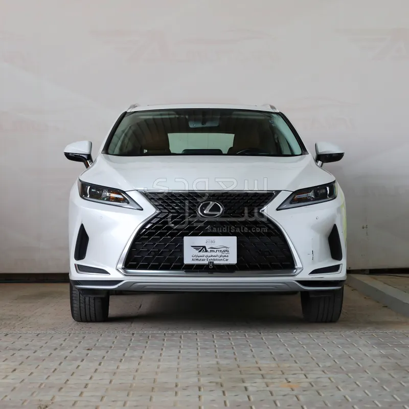 2022 لكزس أر إكس 350