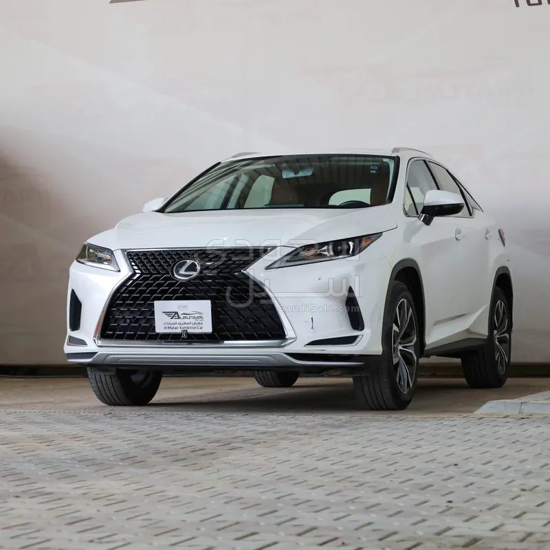 2022 لكزس أر إكس 350