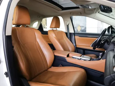 2022 لكزس أر إكس 350