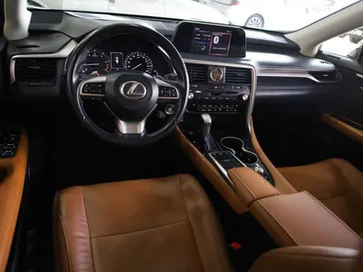 2022 لكزس أر إكس 350