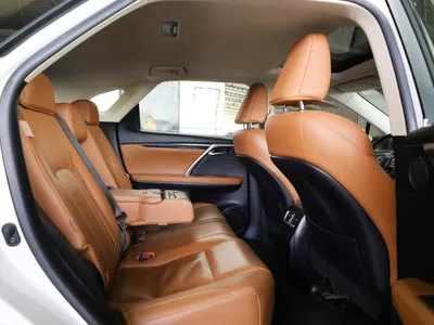 2022 لكزس أر إكس 350