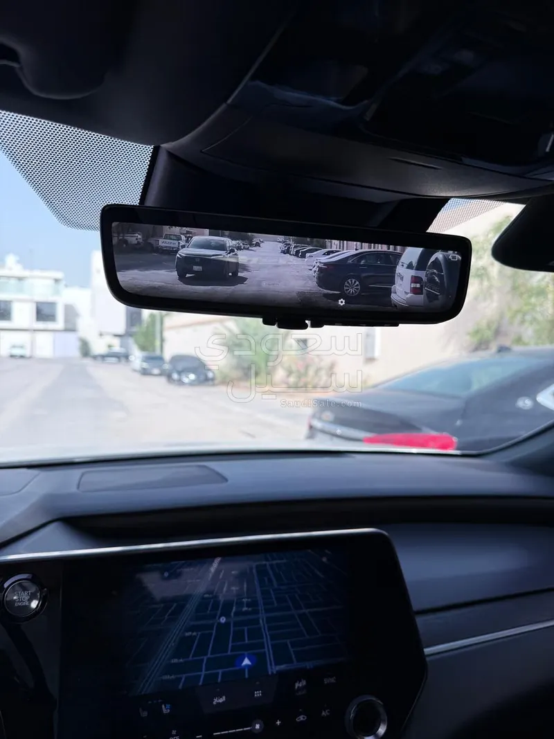 2023 لكزس أر إكس 350