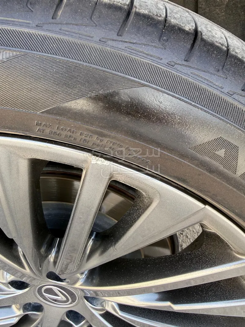 2023 لكزس أر إكس 350