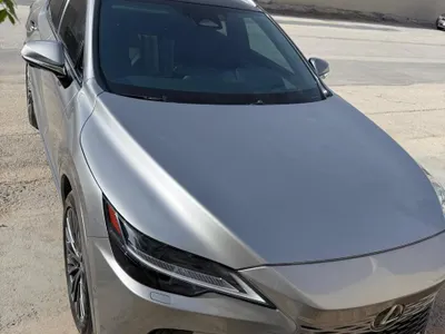 2023 لكزس أر إكس 350