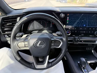 2023 لكزس أر إكس 350