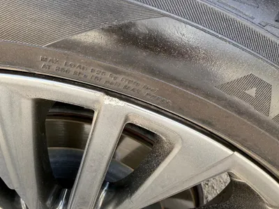 2023 لكزس أر إكس 350