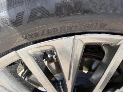 2023 لكزس أر إكس 350