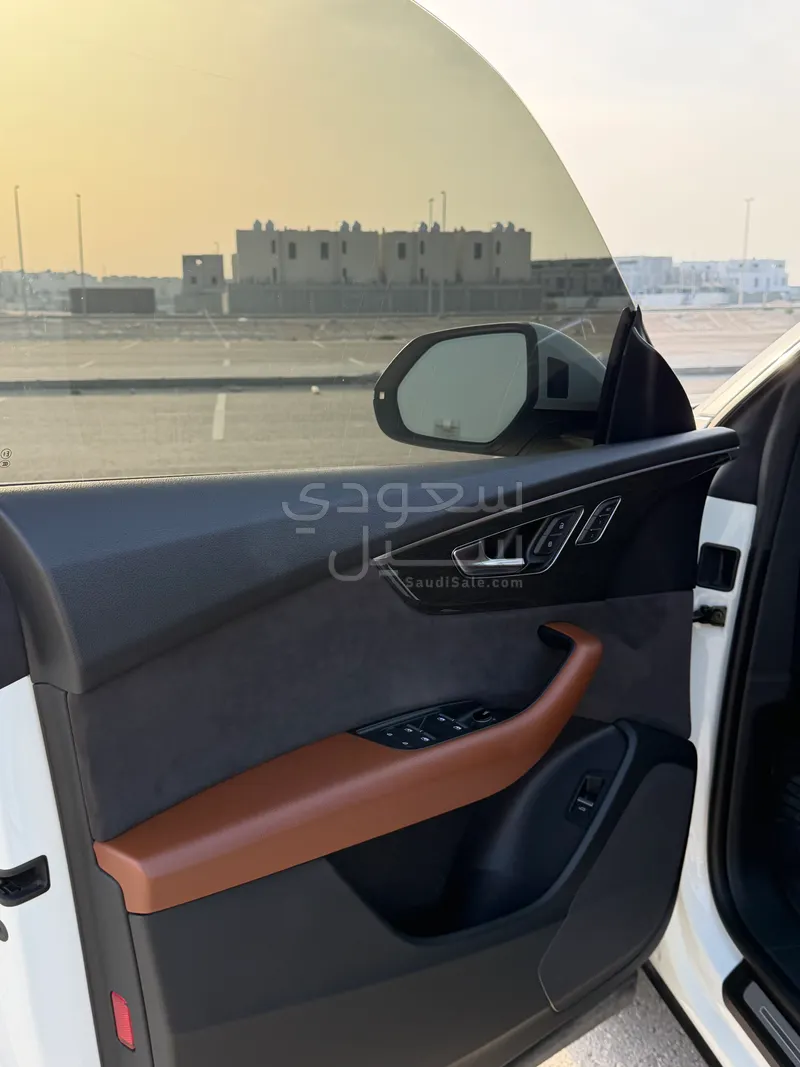 2019 اودي كيو 8 كواترو 55 تي اف اس اي