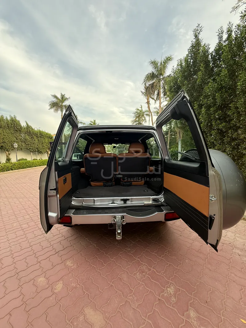 2017 نيسان باترول ربع