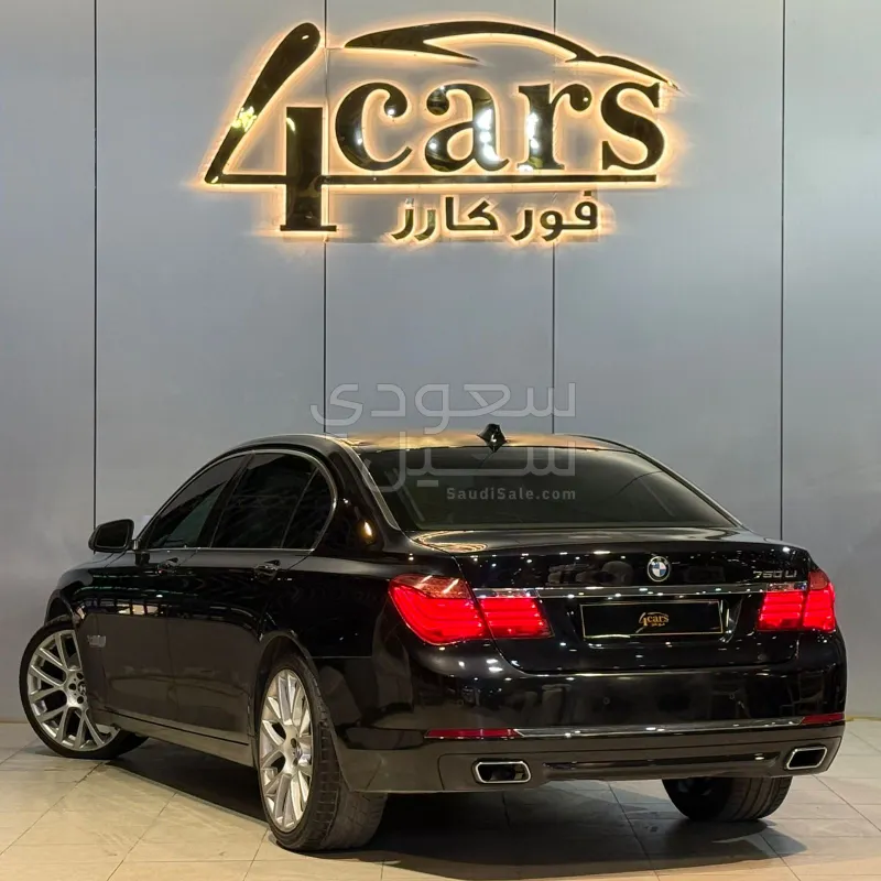 2015 بي ام دبليو الفئة السابعة 740 إل أي إنديفيجوال