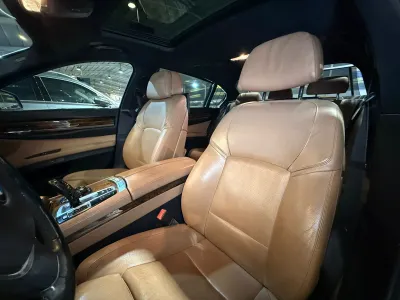 2015 بي ام دبليو الفئة السابعة 740 إل أي إنديفيجوال