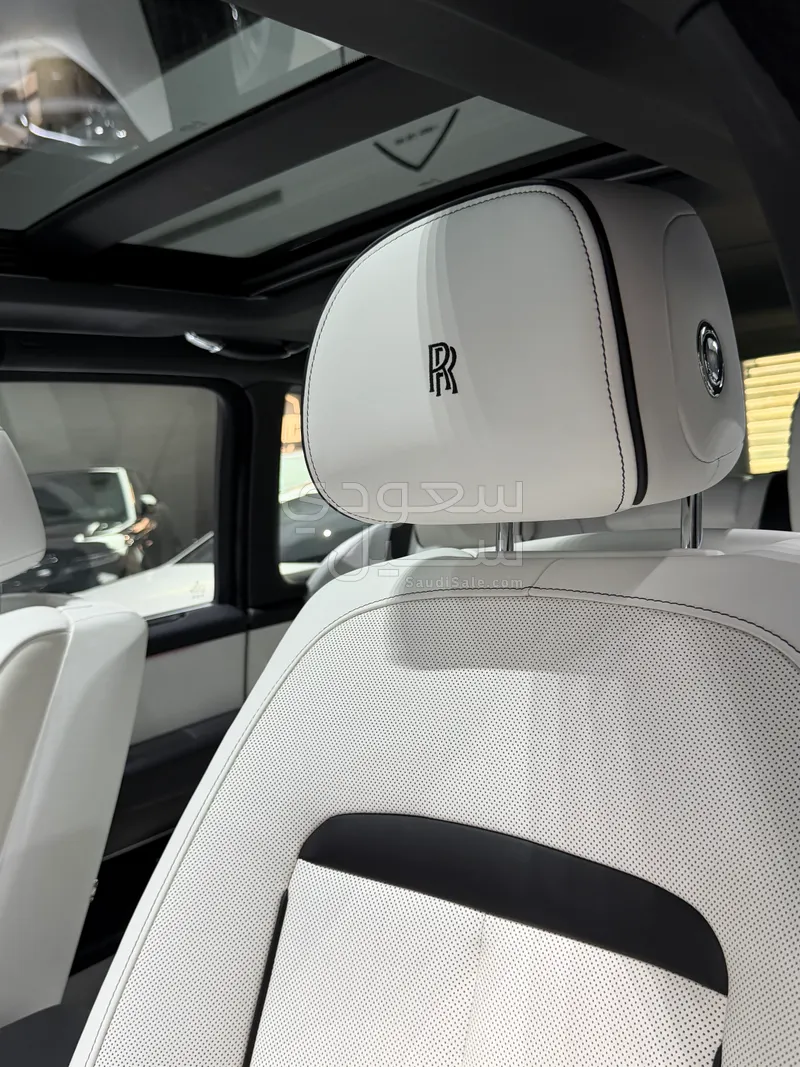 2019 رولز رويس كولينان سلفر بادج
