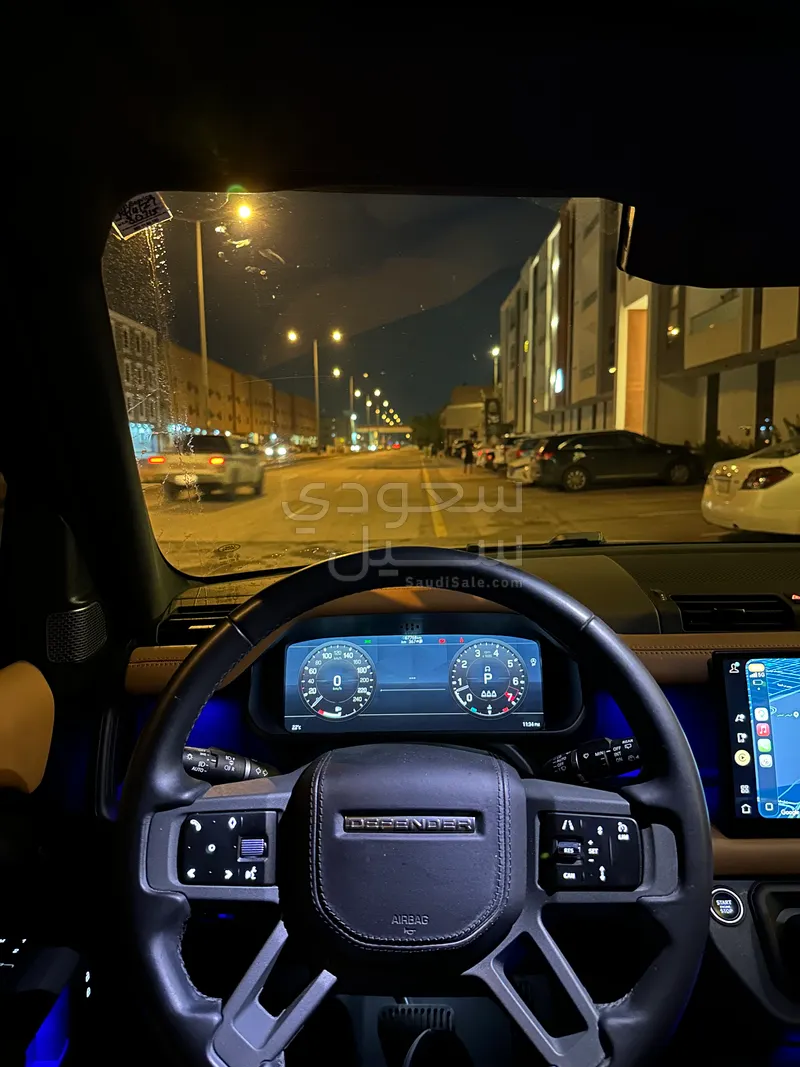 2023 لاند روفر ديفيندر 90