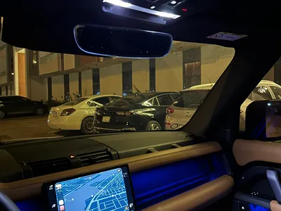 2023 لاند روفر ديفيندر 90