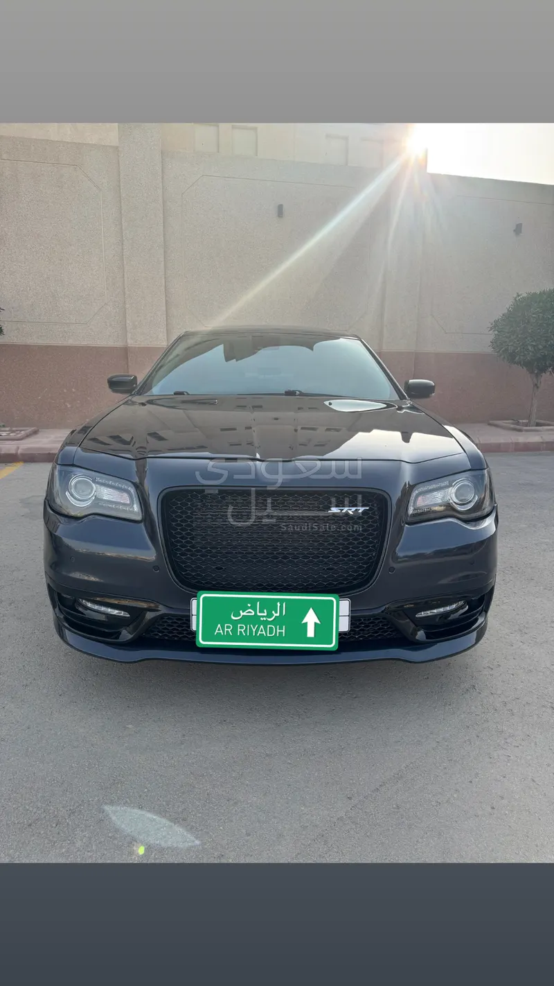 2016 كرايسلر 300 سي اكزكتيف