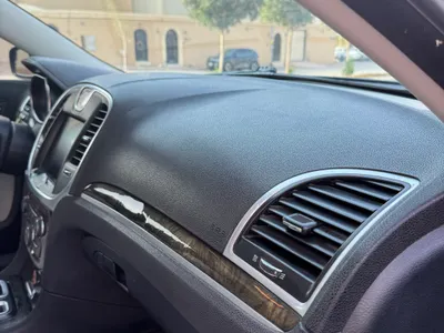 2016 كرايسلر 300 سي اكزكتيف