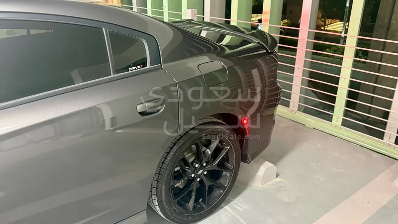 2020 دودج تشارجر جي تي