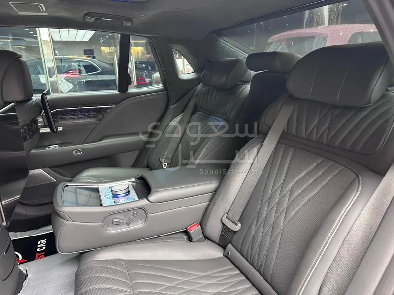 2022 جينيسيس جي 90