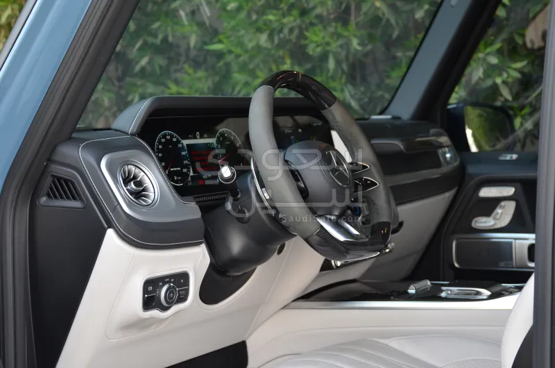 2025 مرسيدس - بنز جي 63 أي إم جي