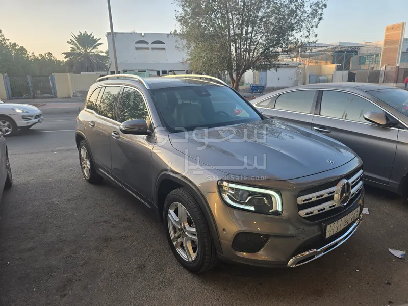 2021 مرسيدس - بنز جي إل بي 200