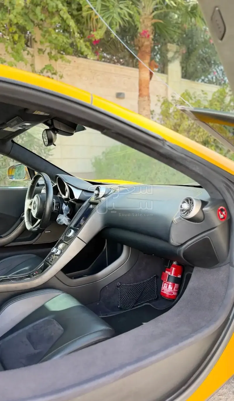 2013 مكلارين إم بي 4