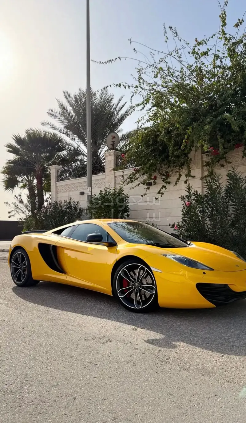 2013 مكلارين إم بي 4
