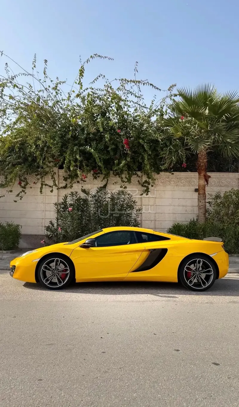 2013 مكلارين إم بي 4